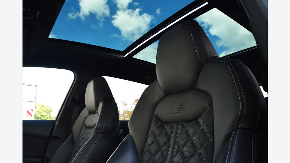 AUDI Q7 Q7 60 TFSI e Quattro S Line Tiptr.