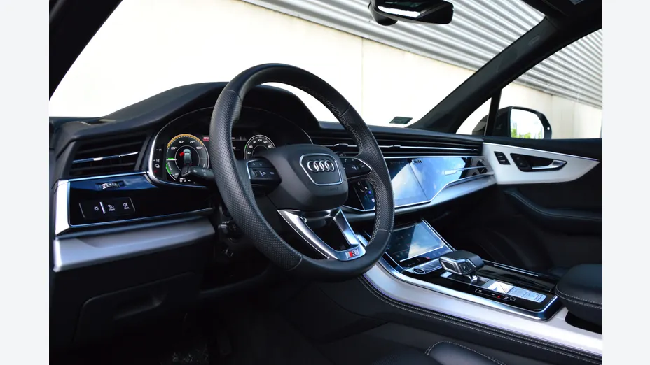 AUDI Q7 Q7 60 TFSI e Quattro S Line Tiptr.