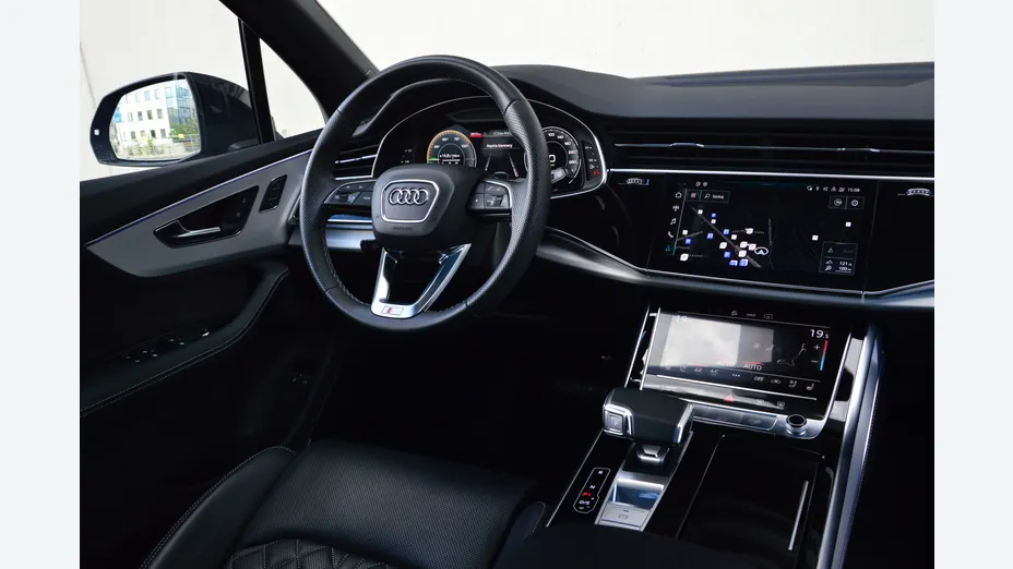 AUDI Q7 Q7 60 TFSI e Quattro S Line Tiptr.