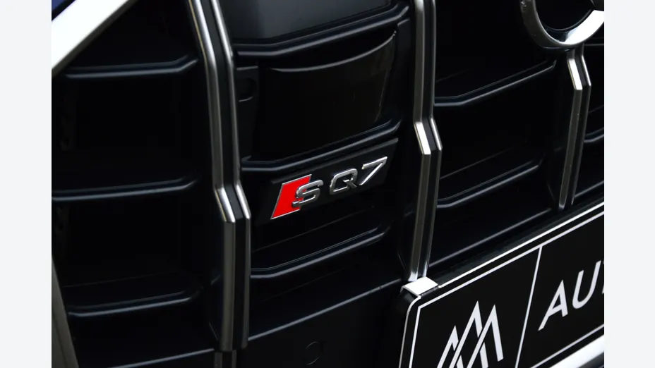 AUDI Q7 SQ7 TFSI Quattro Tiptr.