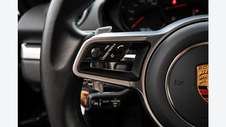PORSCHE Cayman 718 Cayman GPF PDK