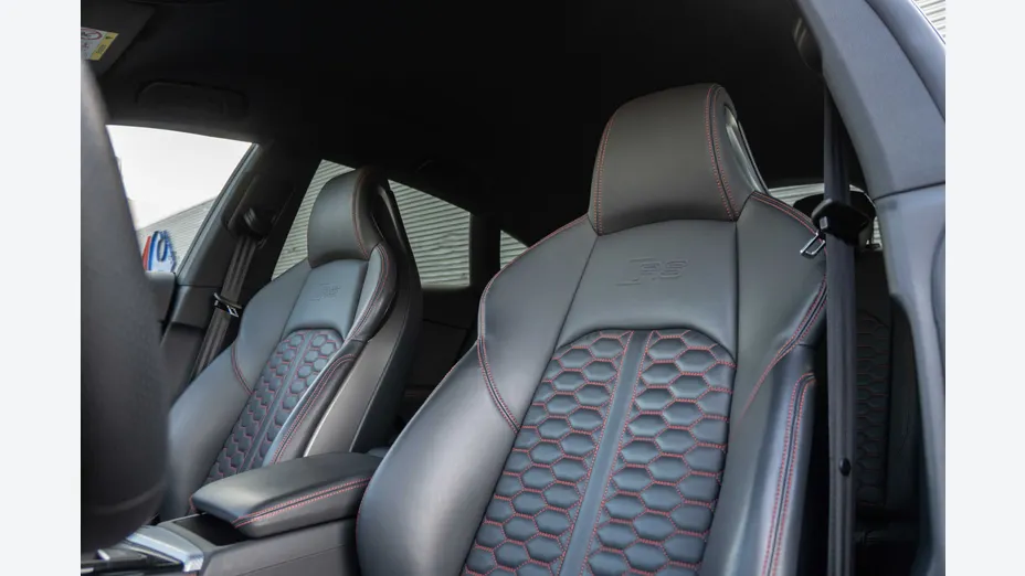 AUDI A5 RS5 Quattro Tiptronic