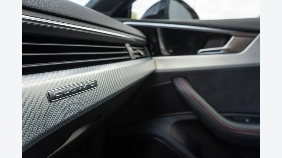 AUDI A5 RS5 Quattro Tiptronic