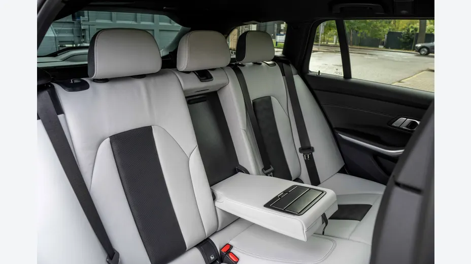 BMW Seria 3 M3 Competition xDrive sport-aut