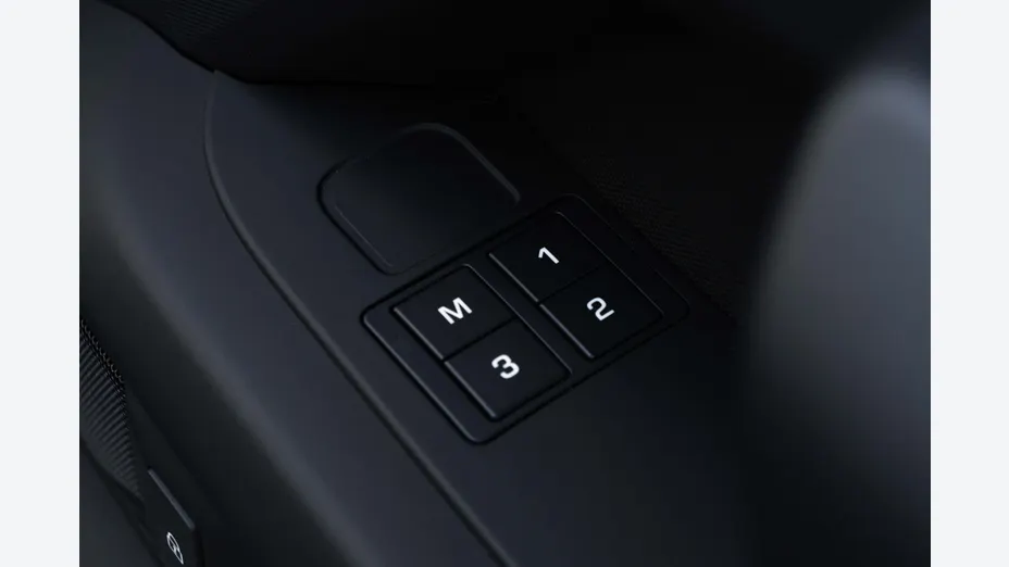 LAND ROVER Defender Defender 110 3.0 D250 mHEV X-Dynamic SE