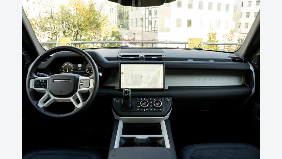 LAND ROVER Defender Defender 110 3.0 D250 mHEV X-Dynamic SE