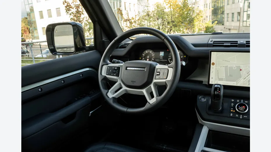 LAND ROVER Defender Defender 110 3.0 D250 mHEV X-Dynamic SE