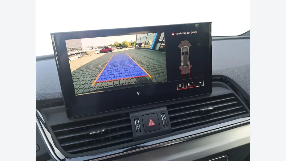 AUDI SQ5 -