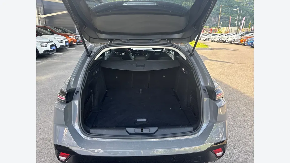 PEUGEOT 308 -