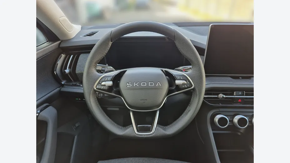 SKODA Kodiaq Kodiaq 1.5 TSI mHEV 4x2 Drive DSG Nowy
