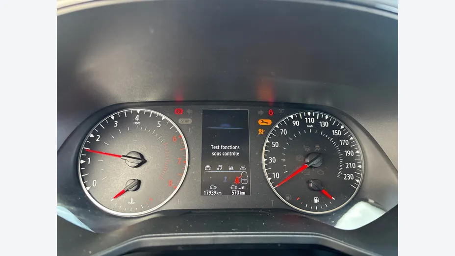 RENAULT Clio -