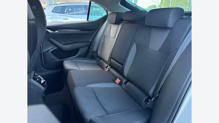 SKODA Octavia Octavia 1.5 TSI Selection