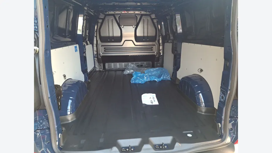 VOLKSWAGEN Transporter Transporter TDI L2H1