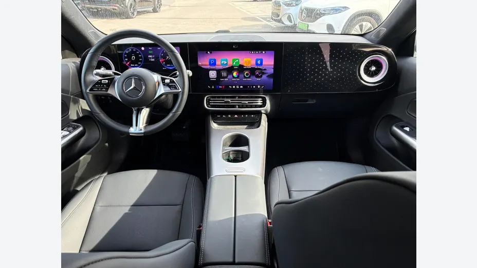 MERCEDES-BENZ CLA -