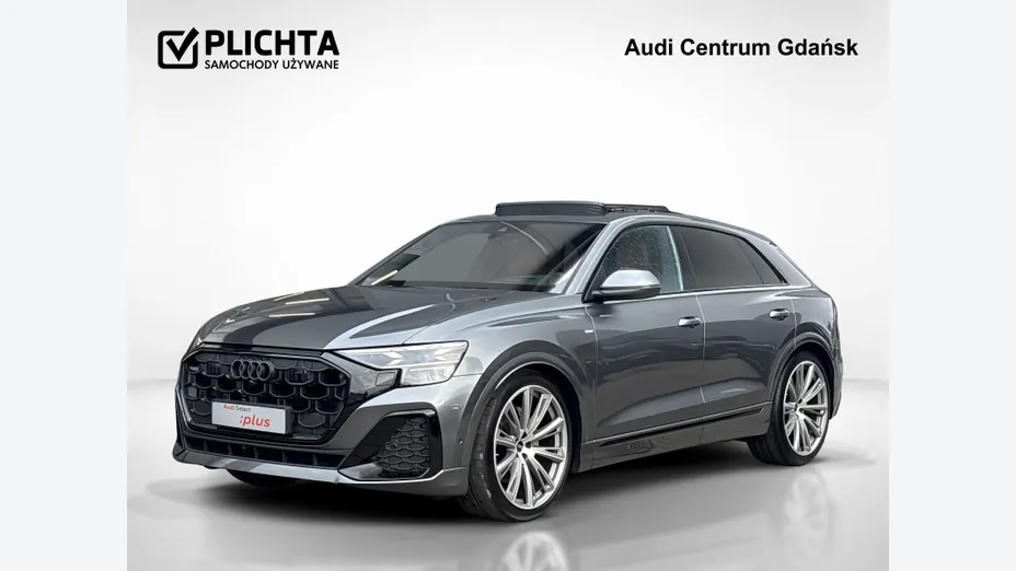 AUDI Q8 -