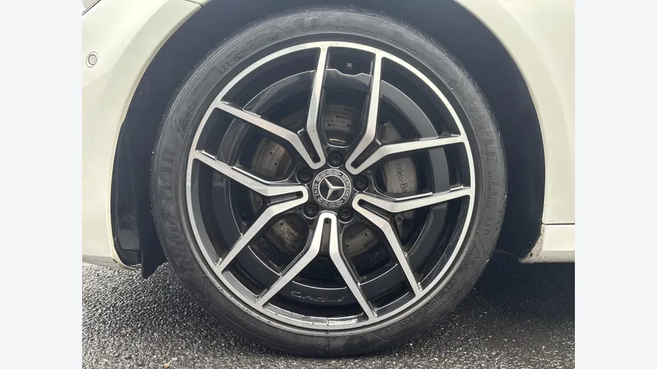 MERCEDES-BENZ E Klasa E 220 d 4-Matic AMG/Avantgarde