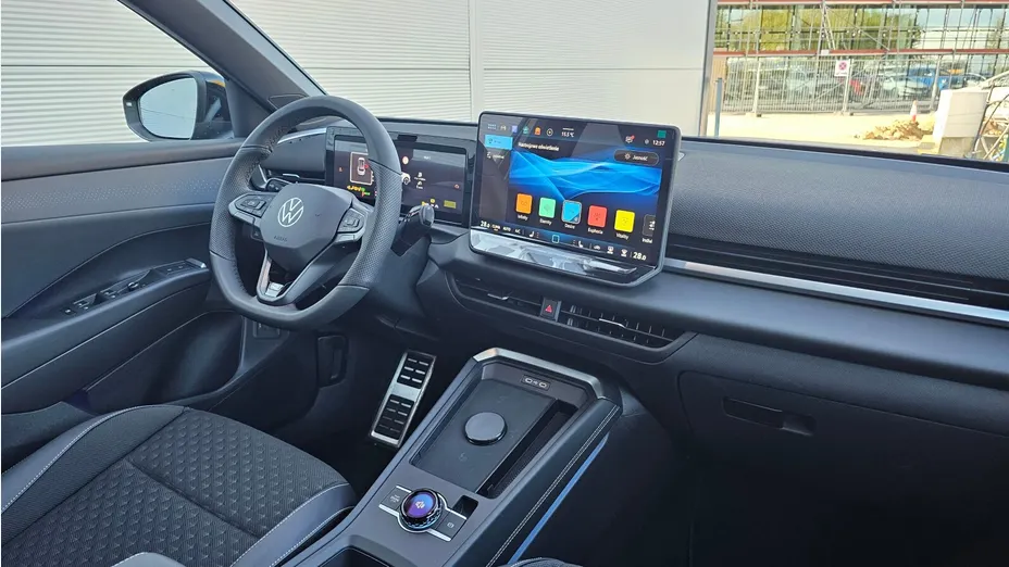 VOLKSWAGEN T-ROC T-ROC 1.5 eTSI R-Line DSG Nowy