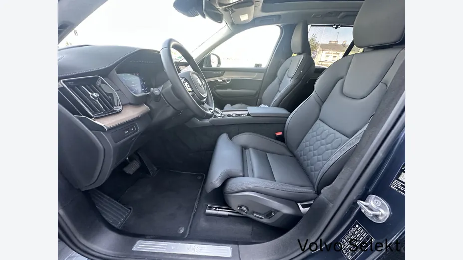 VOLVO XC90 XC90 T8 AWD Plug-In Hybrid Ultra Dark 7os aut