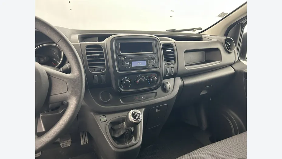 RENAULT Trafic -