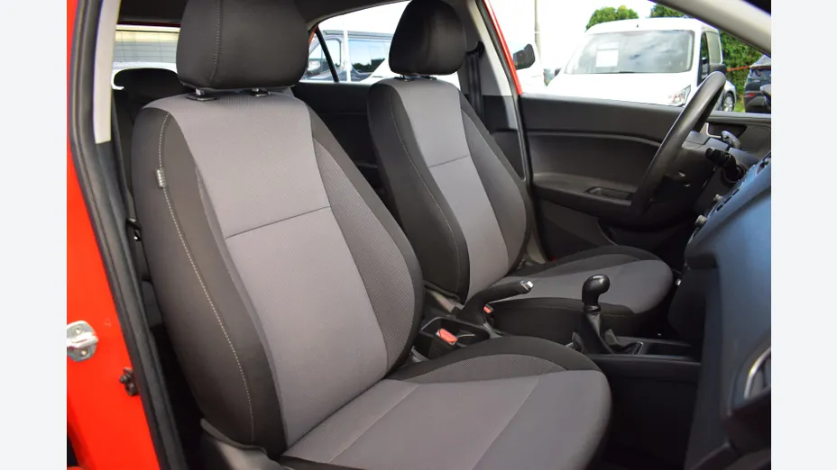 HYUNDAI i20 i20 1.2 Classic Plus