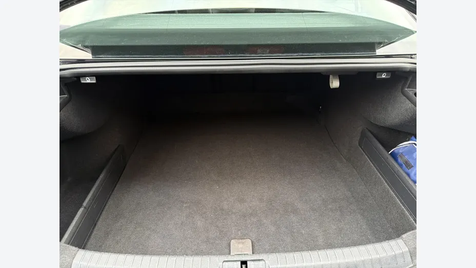 VOLKSWAGEN Passat -