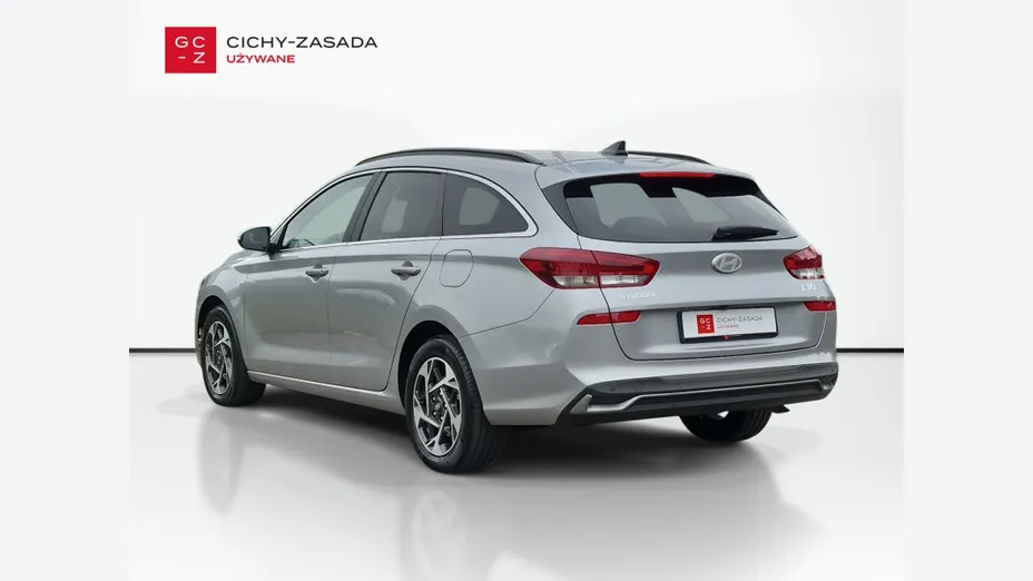 HYUNDAI i30 -
