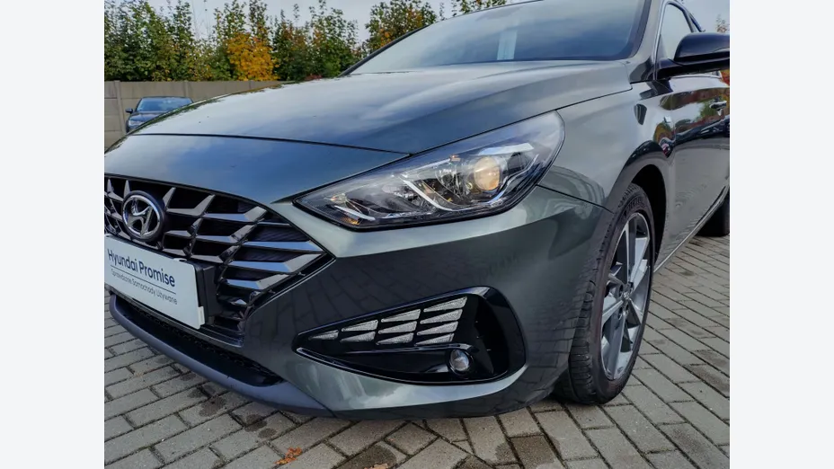 HYUNDAI i30 i30 Fastback 1.5 T-GDI 48V Smart DCT