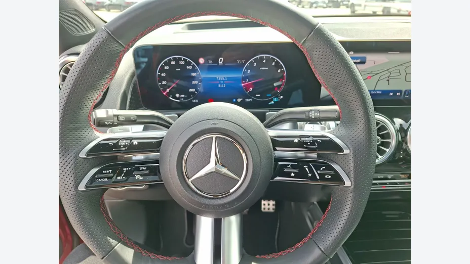MERCEDES-BENZ GLB GLB 220 mHEV 4-Matic AMG Line 8G-DCT