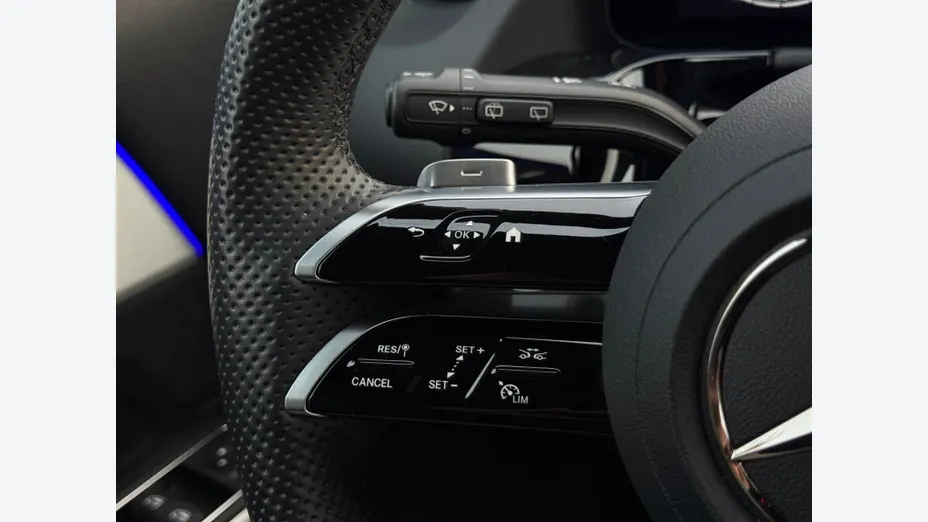 MERCEDES-BENZ GLA GLA 220 d 4-Matic AMG Line 8G-DCT