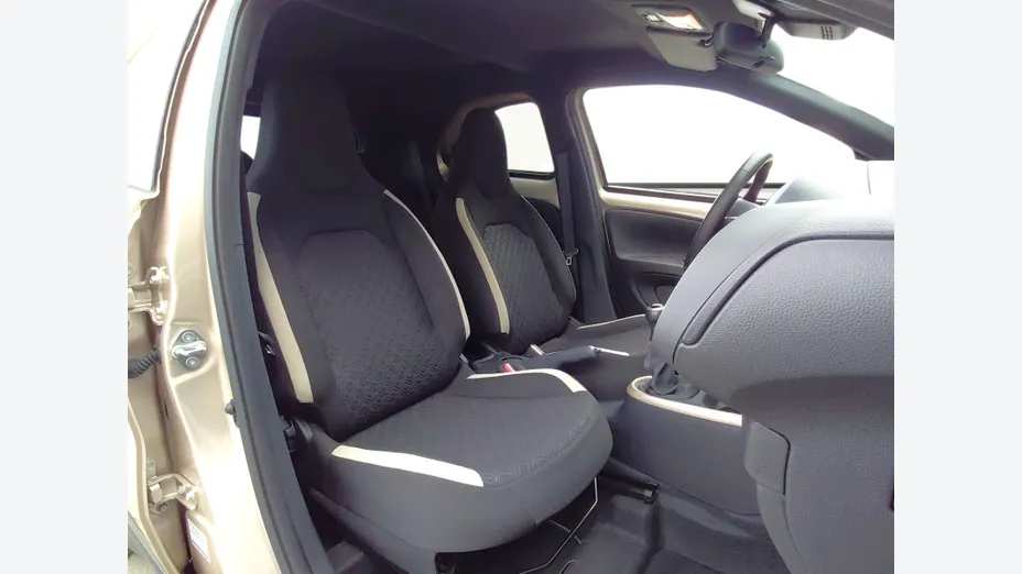 TOYOTA Aygo X Aygo X 1.0 VVT-i Comfort