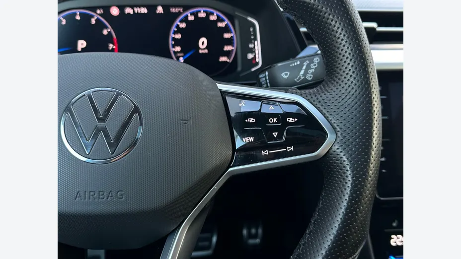 VOLKSWAGEN Arteon Arteon 2.0 TSI R-Line DSG