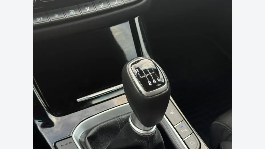 HYUNDAI i30 i30 1.5 T-GDI 48V Smart