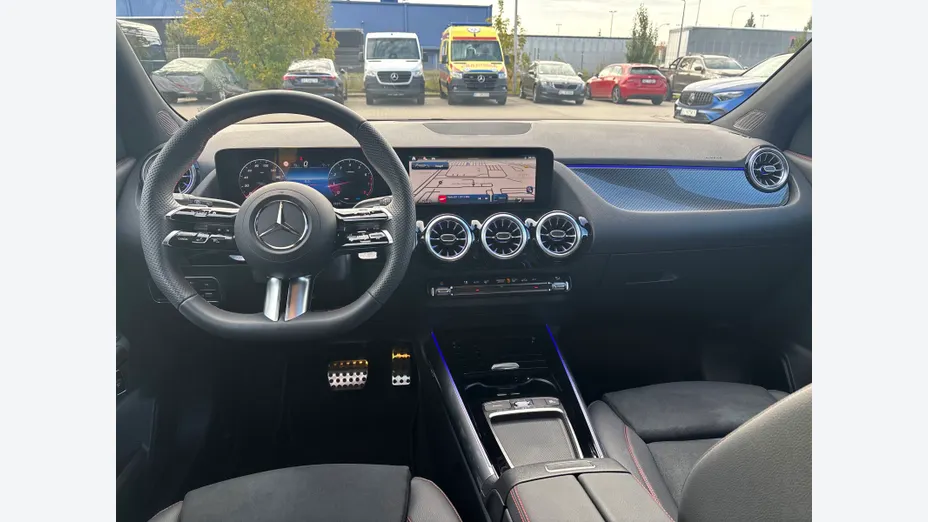 MERCEDES-BENZ GLA GLA 200 mHEV AMG Line 7G-DCT