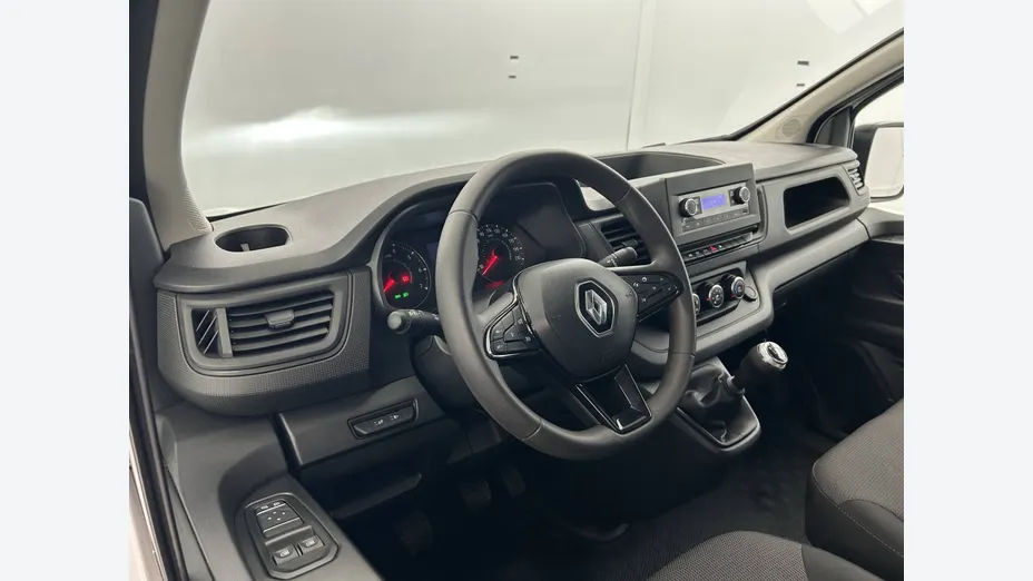 RENAULT Trafic -