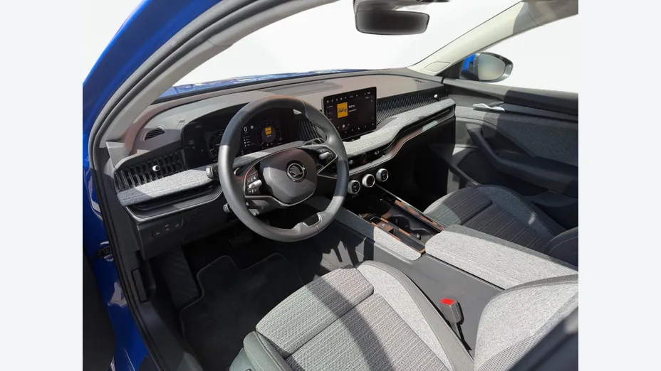 SKODA Superb Superb 2.0 TDI SCR Selection DSG