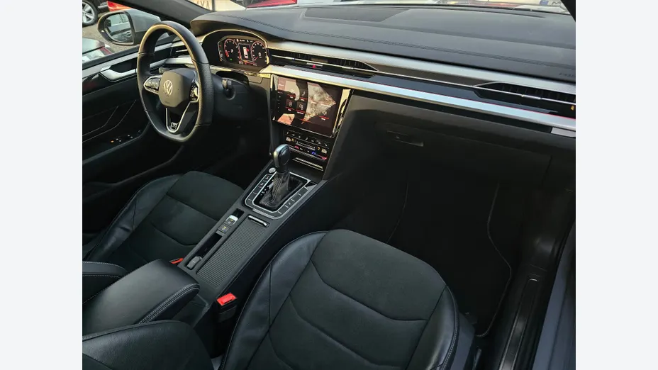 VOLKSWAGEN Arteon Arteon 2.0 TSI R-Line DSG