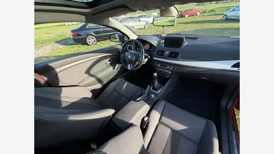 RENAULT Megane -