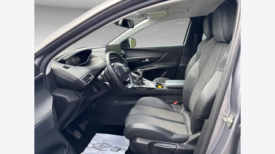 PEUGEOT 3008 -