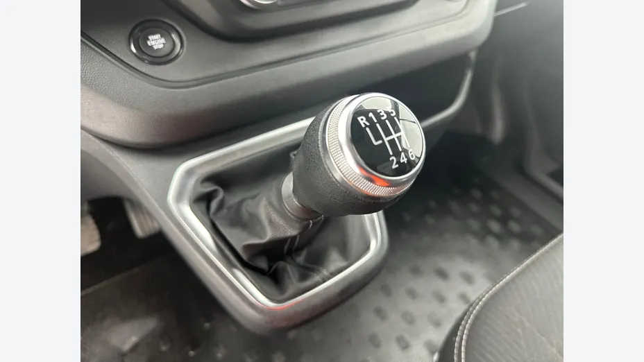 RENAULT Trafic -