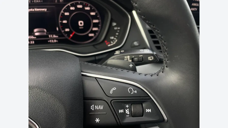 AUDI Q5 -