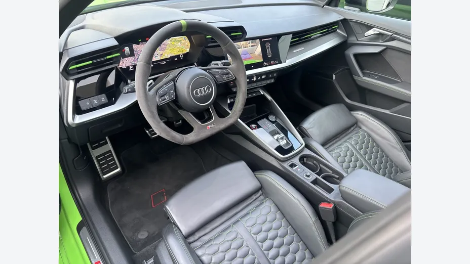 AUDI RS3 -