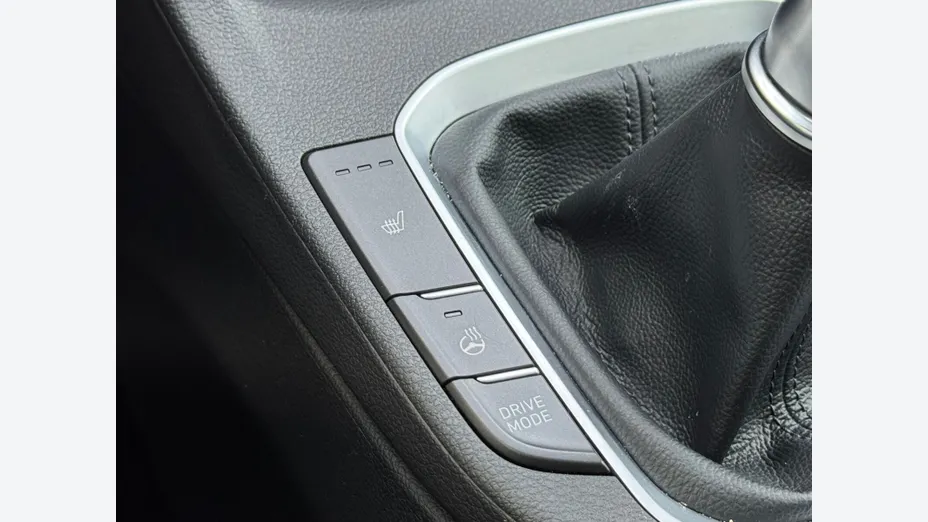 HYUNDAI i30 i30 1.0 T-GDI Smart