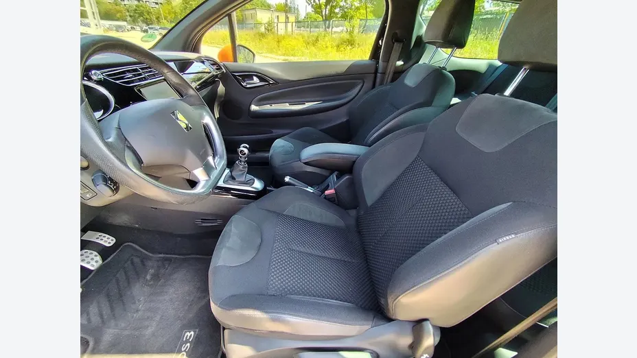 CITROEN DS3 -