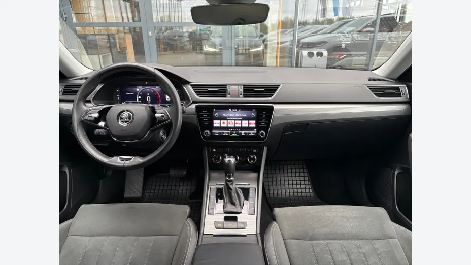 SKODA Superb Superb 2.0 TDI SCR Style DSG