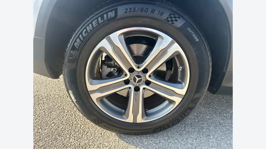 MERCEDES-BENZ GLC -