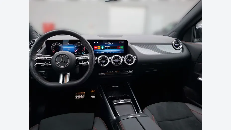 MERCEDES-BENZ GLA GLA 200 mHEV AMG Line 7G-DCT