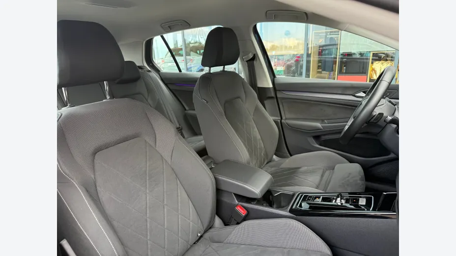 VOLKSWAGEN Golf Golf VIII 1.5 eTSI EVO Style DSG