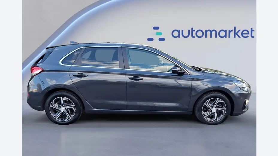HYUNDAI i30 i30 1.0 T-GDI Smart DCT