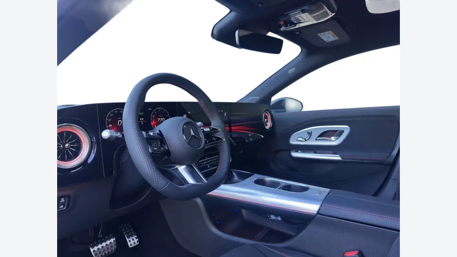 MERCEDES-BENZ CLA -