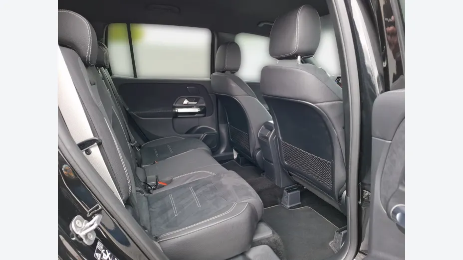 MERCEDES-BENZ GLB GLB 200 mHEV AMG Line 7G-DCT